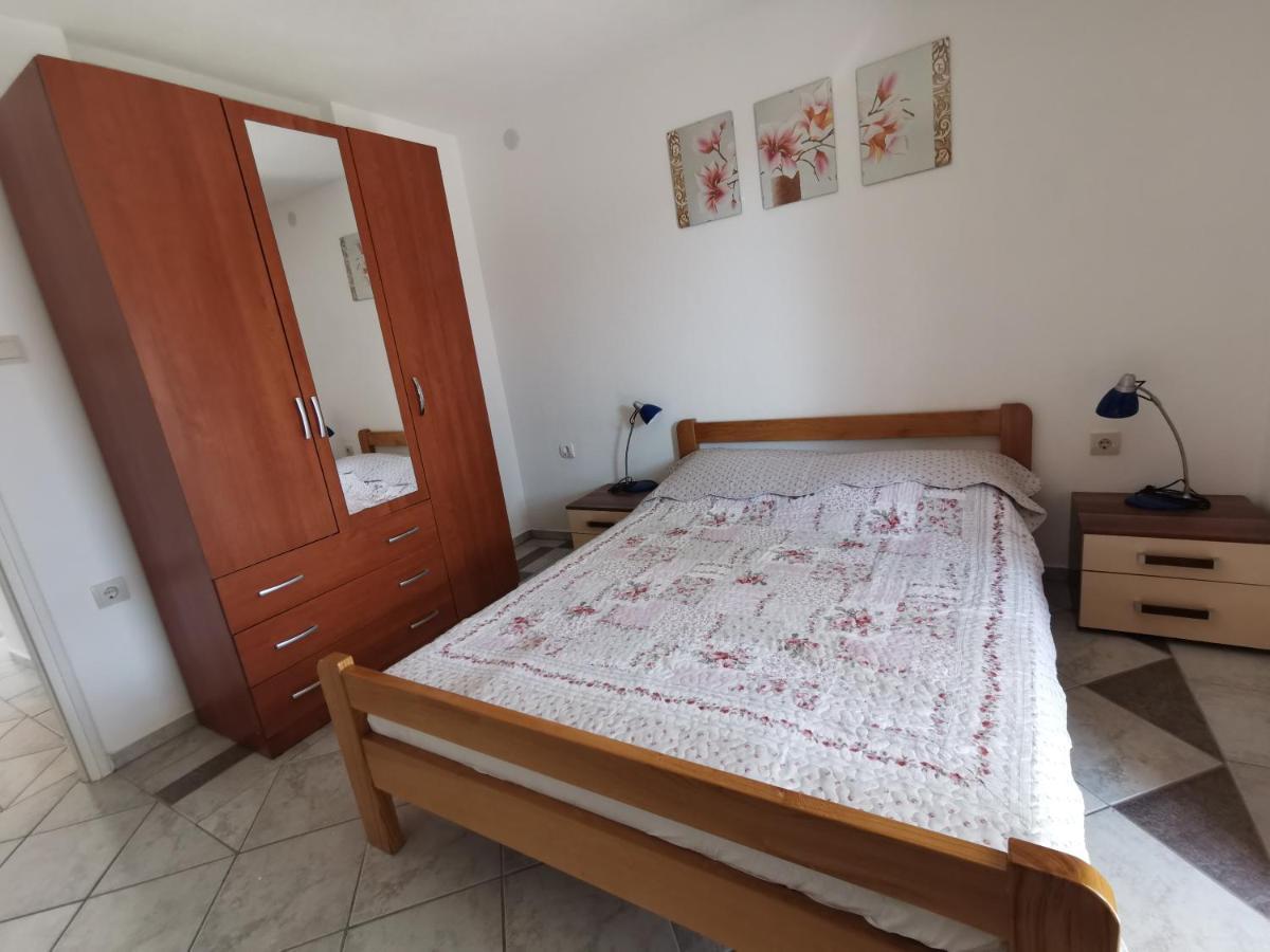 Apartments Villamare Grebastica Exterior photo